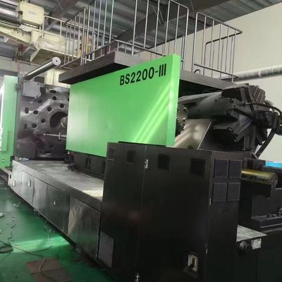 ใช้ 2200ton รถกันชนเครื่องปั้นสก์ท็อปเครื่องฉีดพลาสติก